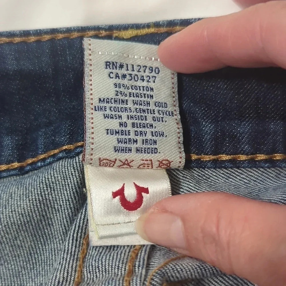 True Religion Riley Mid Rise Bermuda Short, Color Walking Dream Size 26 - Picture 13 of 14